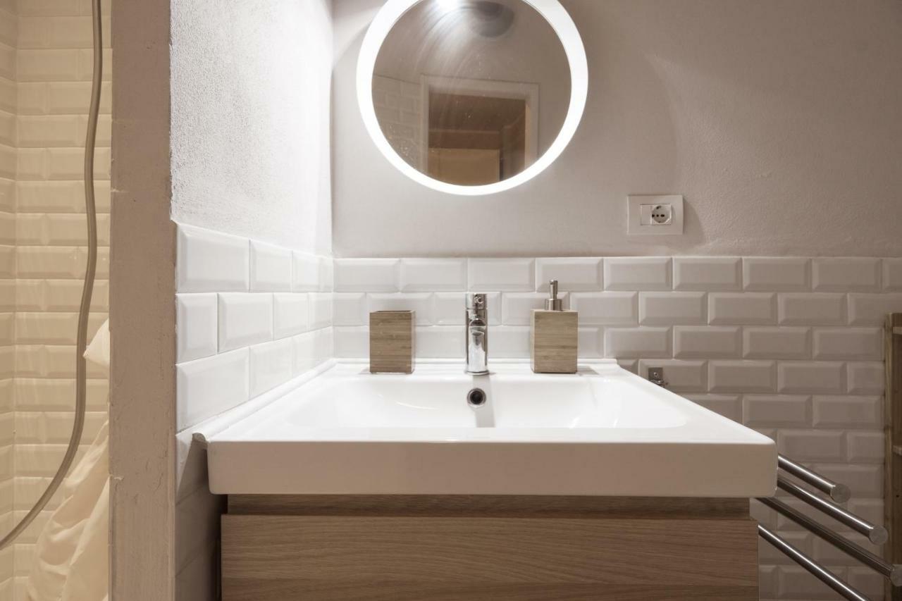 Primopiano - Monte Nero Apartment Milano Ngoại thất bức ảnh
