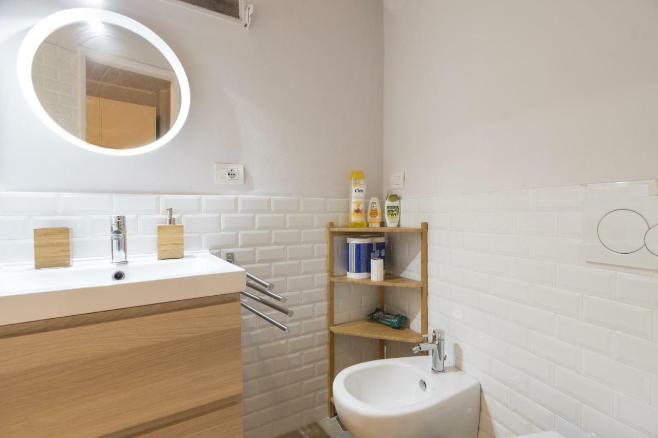 Primopiano - Monte Nero Apartment Milano Ngoại thất bức ảnh